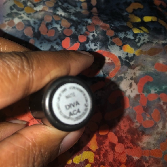 Mac Lipstick - Picture 2 of 2